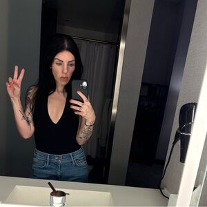 Meet your Posher, Raechel